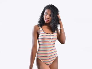 LaCoquineMelanda Anal en Webcam Live - Photo 8/19