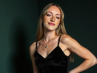 EvelynBlond Boobs Liveshow - Photo 13/17