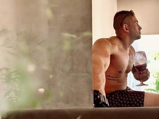 Live Chat with PaulHotS on XLoveCam