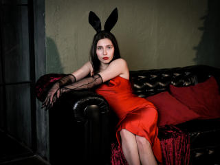 LounaLove Image Gallery