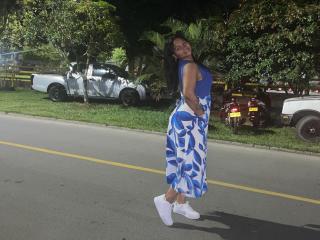 SusanaDiaz Blowjob XXX Cams - Photo 8/21