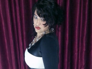 AriesQueenForU Webcam Porno Live - Photo 5/17
