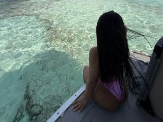 AlessiaFerry Webcam Porno Live - Photo 18/21