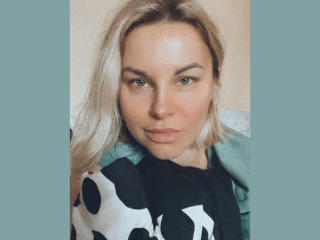 BelleLisaG Live Cam Porn - Photo 13/21