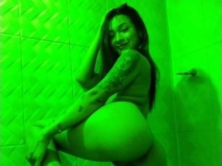 SashaHans Blowjob XXX Cams - Photo 16/21