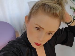 IssabellaSoto Chatte en Chaleur - Photo 8/21