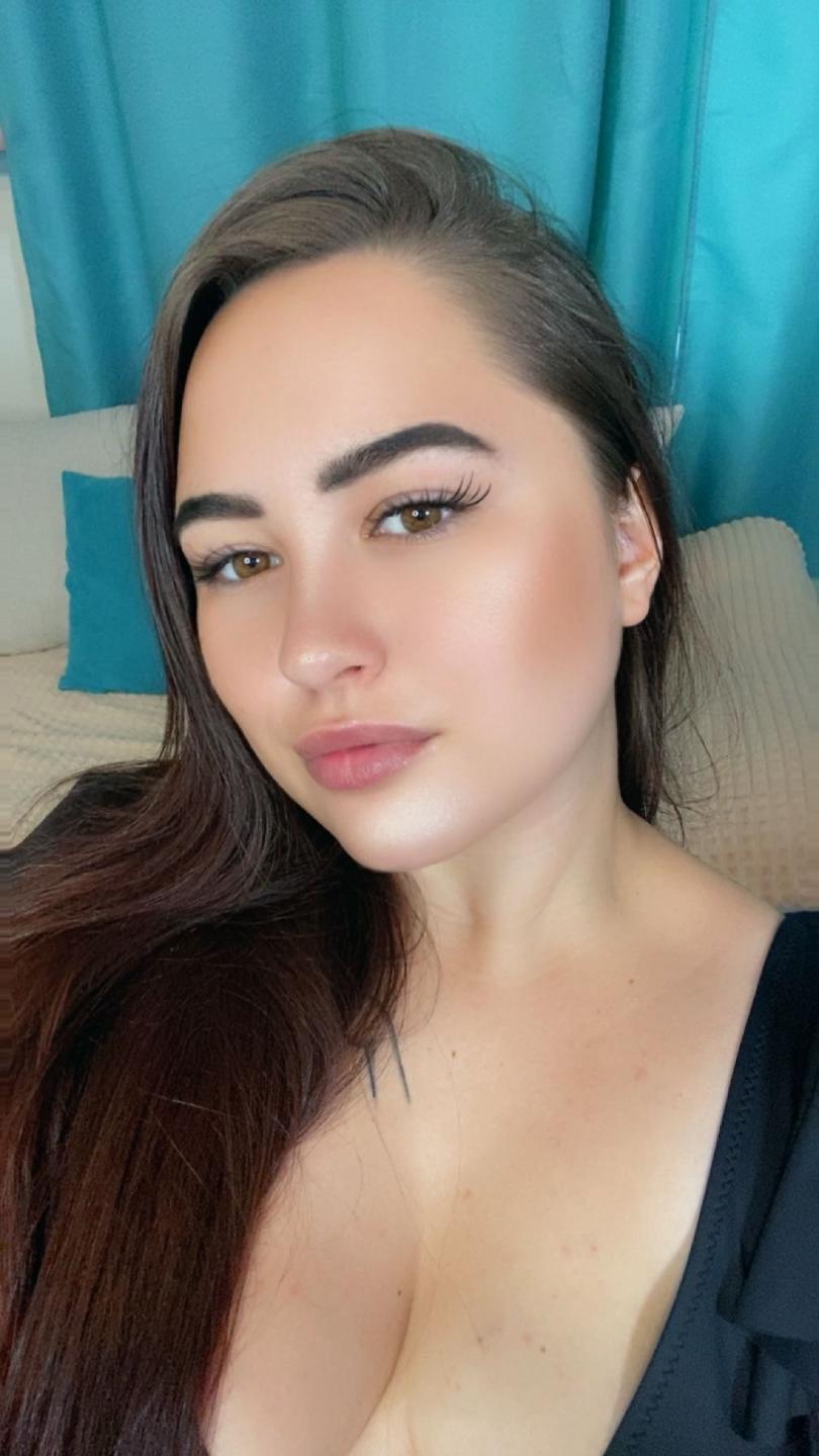 BossyLady from XLoveCam