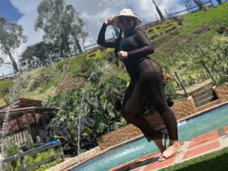 AlahiaRouse Webcam Porno Live - Photo 6/21