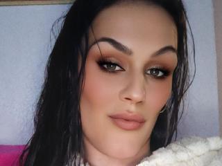 Watch  Sarayy69 live on XLoveCam