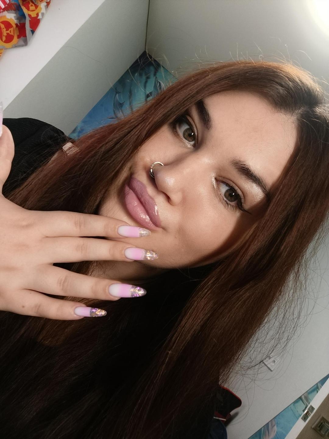 webcam model WinterPeggy from XloveCam webcam model WinterPeggy from XloveCam