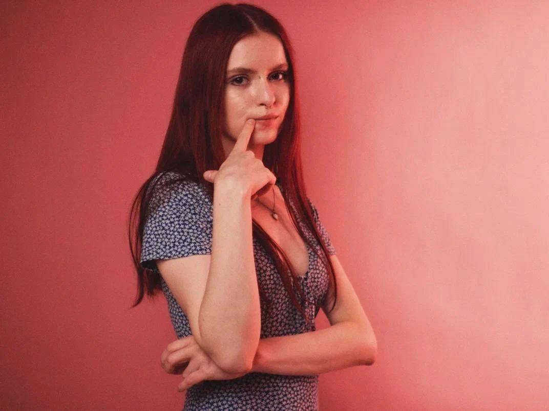 webcam model AdaVong-hot from XloveCam webcam model AdaVong-hot from XloveCam