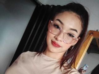 SashaHans Blowjob XXX Cams - Photo 10/21