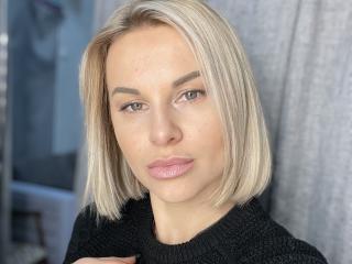 BelleLisaG Live Cam Porn - Photo 13/21