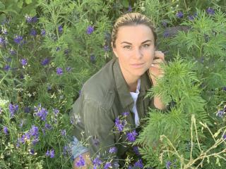 BelleLisaG Live Cam Porn - Photo 7/21