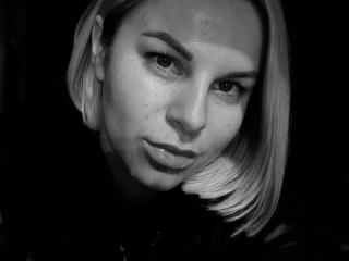 BelleLisaG Live Cam Porn - Photo 3/21