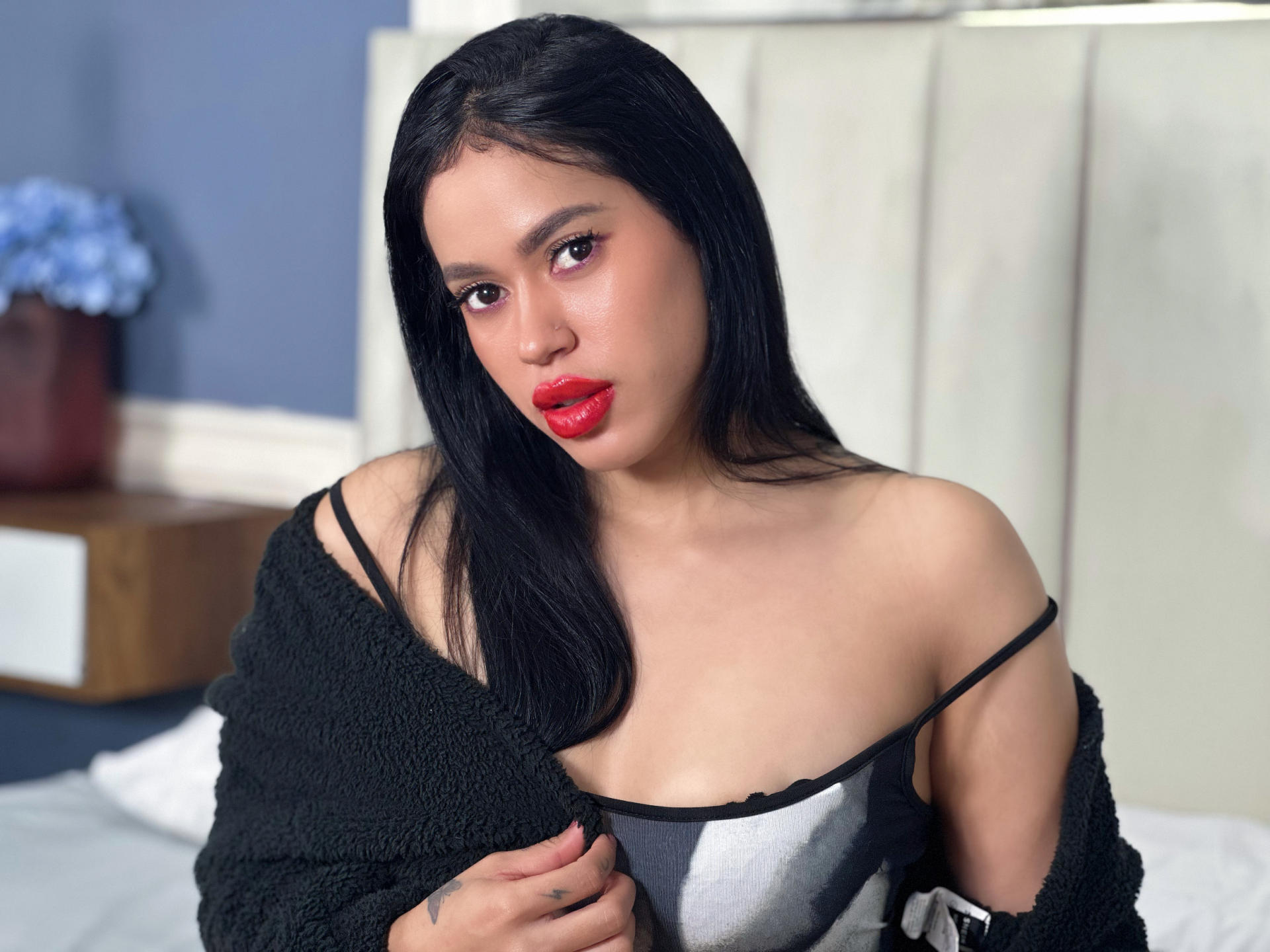 webcam model GiaTegel from XloveCam webcam model GiaTegel from XloveCam