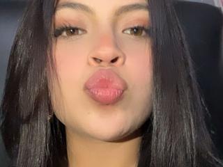 EmiliaJade Seins Liveshow - Photo 8/21