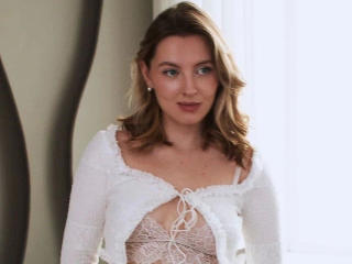 Photo of KimberlyCristall-hot