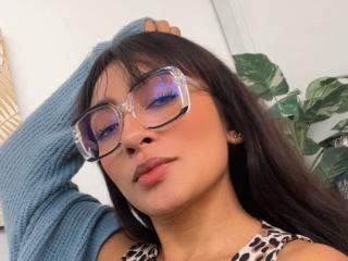 AmelineRousseau Webcam Porno Live - Photo 20/21