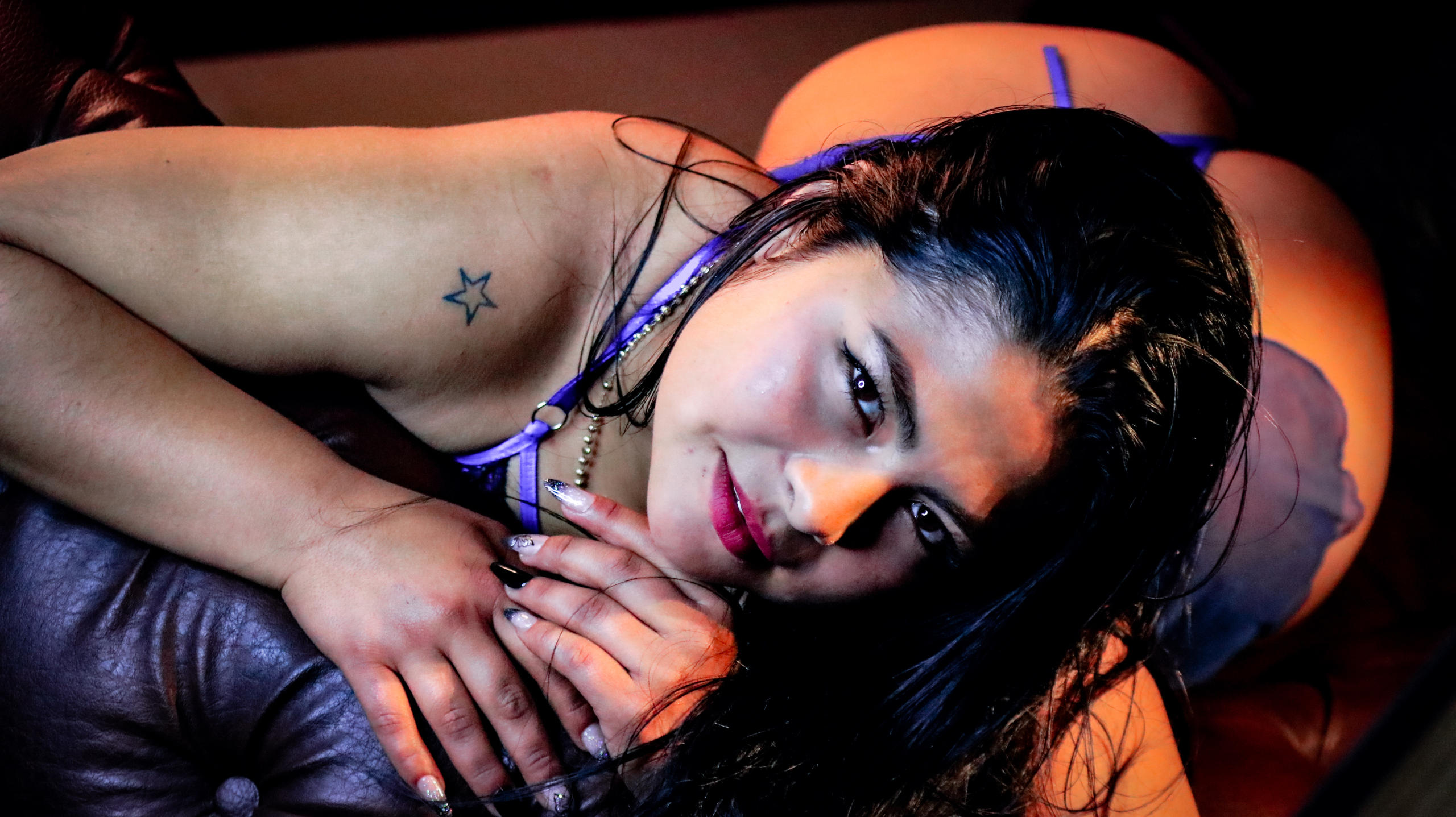 webcam model AntonellaStore from XloveCam webcam model AntonellaStore from XloveCam