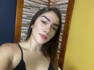 SharonKlart Blowjob XXX Cams - Photo 12/21