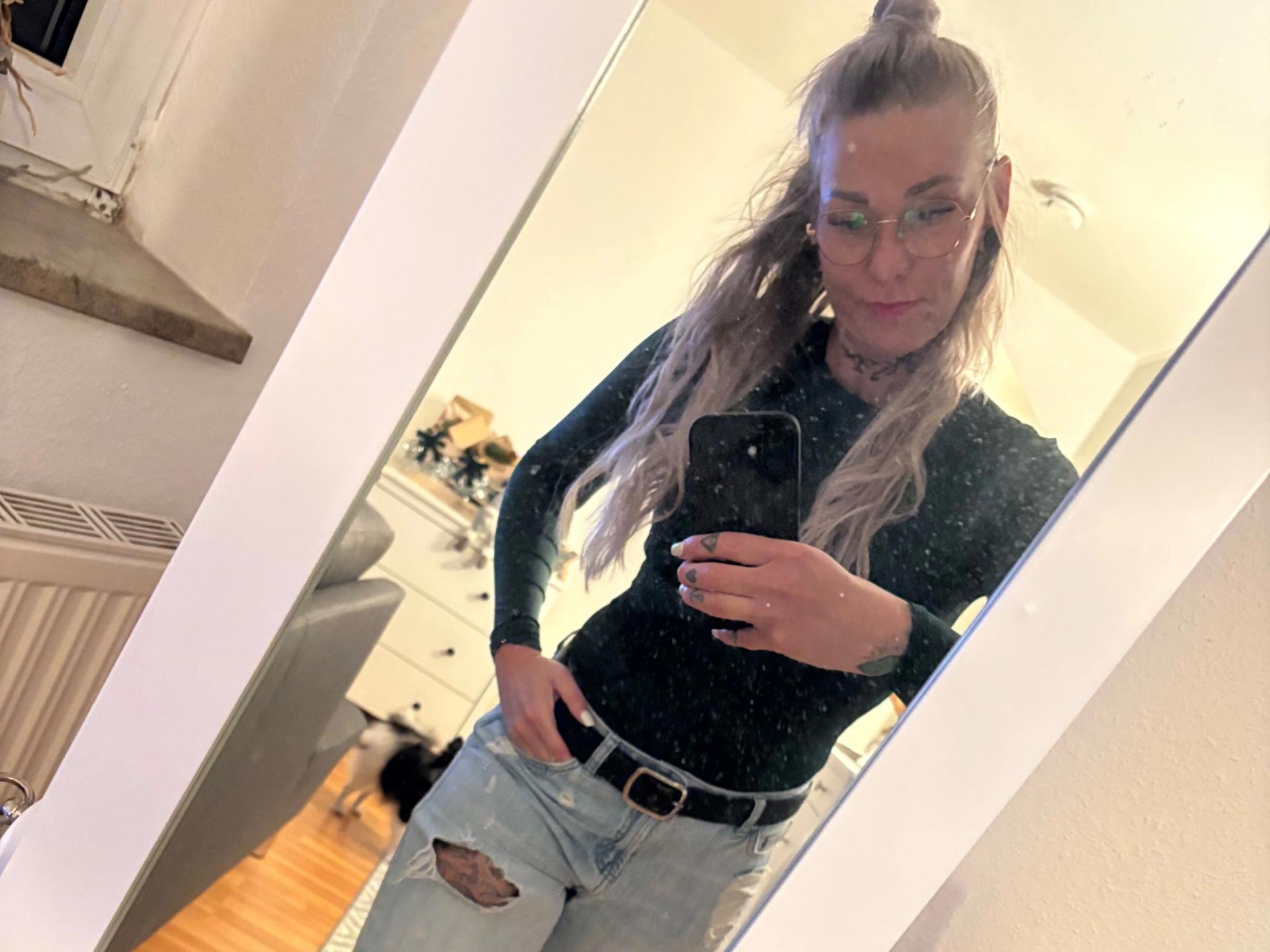 webcam model Lexi88-hot from XloveCam webcam model Lexi88-hot from XloveCam