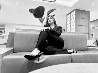 AbbySprouse Webcam Porno Live - Photo 8/17