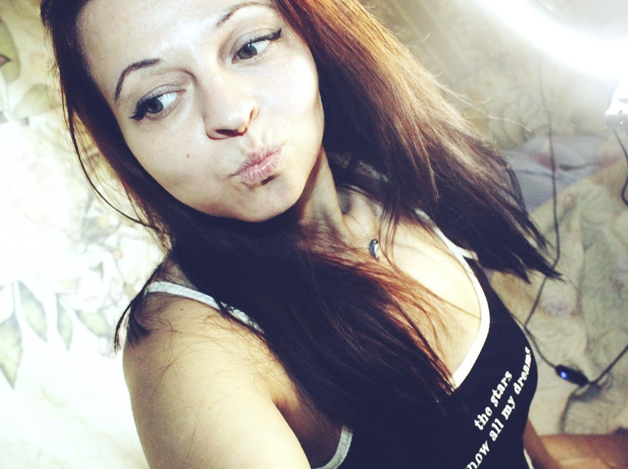 webcam model LeonoreElly from XloveCam webcam model LeonoreElly from XloveCam