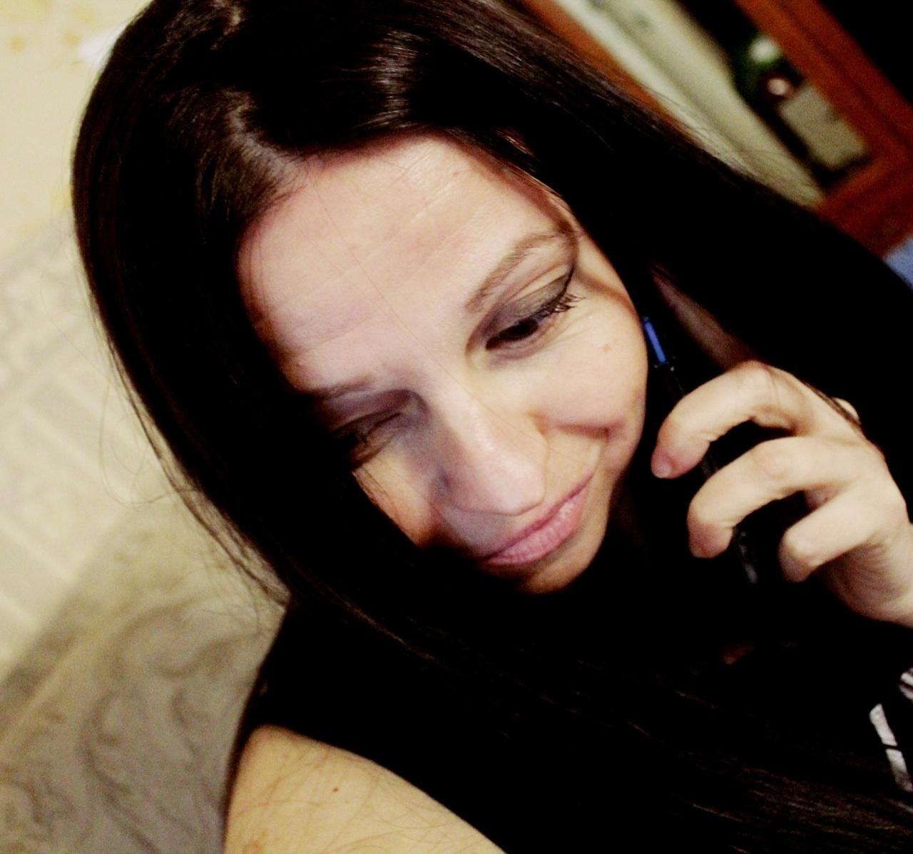 webcam model LeonoreElly from XloveCam webcam model LeonoreElly from XloveCam