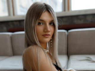 SelenaeMoore Fellation XXX Cams - Photo 10/21