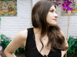 SofyLuk Blowjob XXX Cams - Photo 8/21