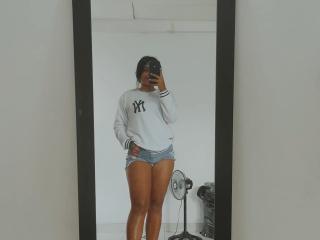 CurvyBrunnete Webcam Sexe Direct - Photo 7/9