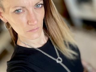 DaneeSoHot Amateur Live Webcam - Photo 11/21