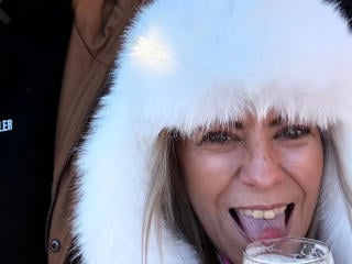 Photo of MiaHase-hot