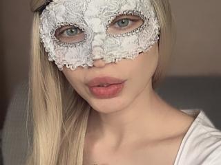 LanaHoulessy Image Gallery