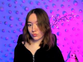 Watch KimiKoshine Live on XLoveCam