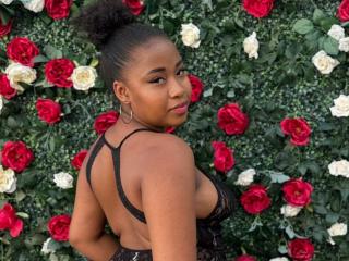 RailyBenet Sex Brunette - Photo 5/11