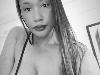 ThaliaJoness Love Webcams - Photo 20/21