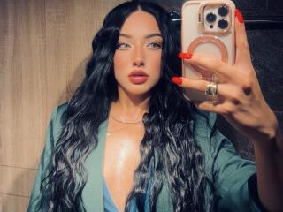 LillyTaylor Anal en Webcam Live - Photo 15/21