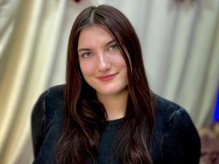 StephieRouse Fellation XXX Cams - Photo 13/17