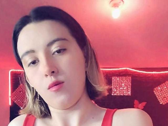 SylvieCute — live cam photo 5