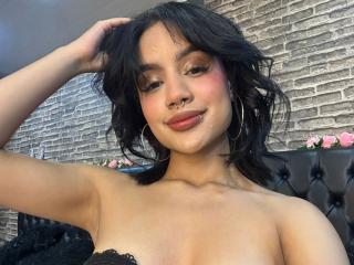 WendyJames Voyeur Camera - Photo 19/21