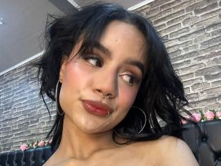 WendyJames Voyeur Camera - Photo 18/21