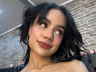 WendyJames Voyeur Camera - Photo 16/21