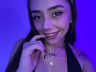AlannaJonson Webcam Porno Live - Photo 10/21