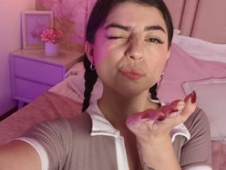 AnntonellaWatson Webcam Porno Live - Photo 15/21