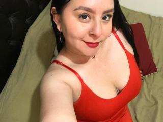 EmaJames Boobs Liveshow - Photo 14/21