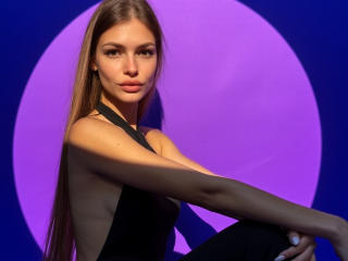 Siyana Blowjob XXX Cams - Photo 16/21