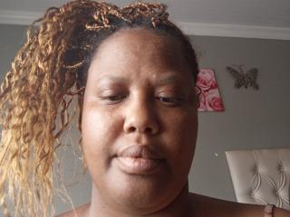 SweetBustyBee Image Gallery