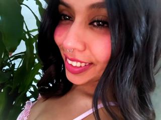 ZammySanz MILF Live - Photo 7/21